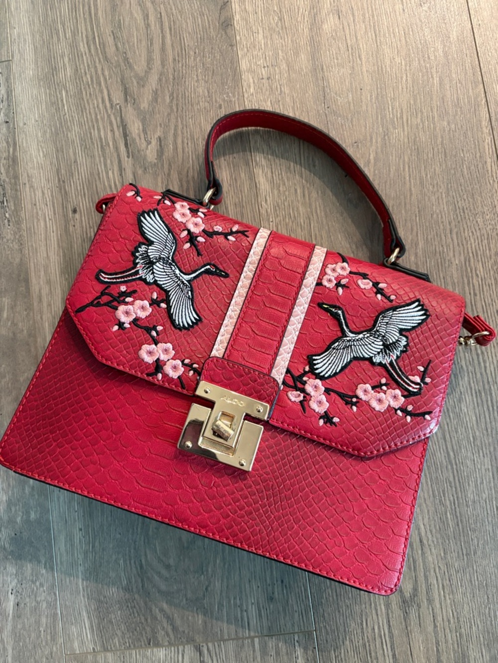 🌸🕊️Red Embroidered Crane Top-Handle w/ Crossbody Strap - Women's Bag 🌸